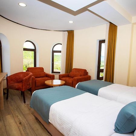 Hotel Babaneuris Marani Exteriér fotografie